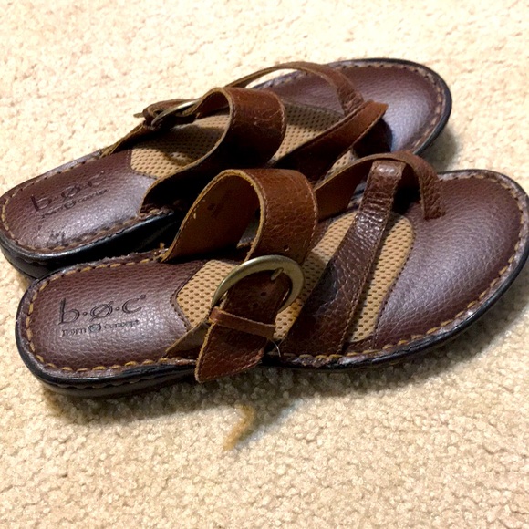 Leather size 8 classy comfortable sandals. - Picture 3 of 5